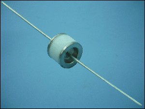 ГАЗОВ РАЗРЯДНИК ZFC24ZD2R-A1-P 500V 2P Ф 8mm