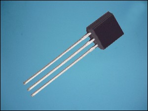 ИНТЕГРАЛНА СХЕМА 78L12 TO-92