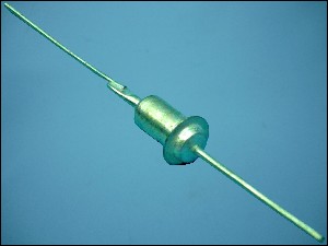 ЦЕНЕРОВ ДИОД 7,65-10,35V 0,3W Д818E