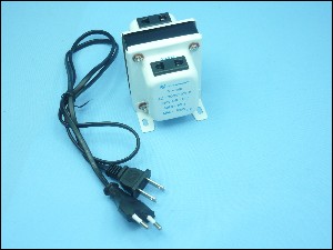 ИНВЕРТОР TC-100 220VAC <-> 110VAC 100W