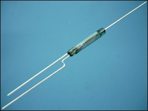 РИД АМПУЛА KSK1C90-2025 2,4x13,3mm ПРЕВКЛЮЧВАЩА