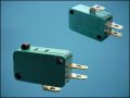 SNAP BUTTON KW-7-0 B23 GREEN ON-(ON) 3-PIN