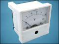 ВОЛТМЕТЪР 0-100V M13 Fe 1,5